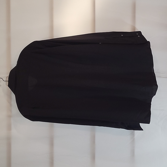 Like New Men's Black Croft&Barrow Button-down Dress Shirt (XL) - Picture 6 of 13